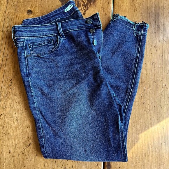 Old Navy Rockstar Super Skinny Buttonfly - Picture 1 of 4